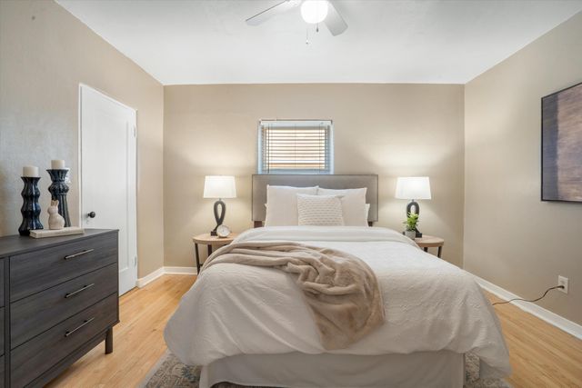 218 Amherst Drive SE, Albuquerque, NM 87106