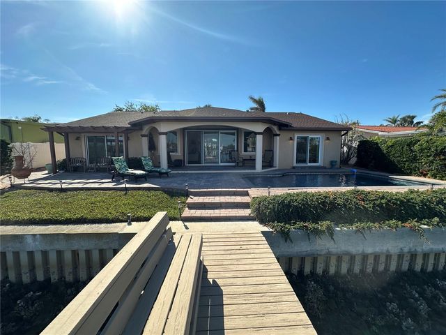 7831 4TH AVENUE S, St Petersburg, FL 33707