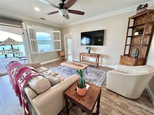 7831 4TH AVENUE S, St Petersburg, FL 33707