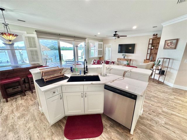 7831 4TH AVENUE S, St Petersburg, FL 33707