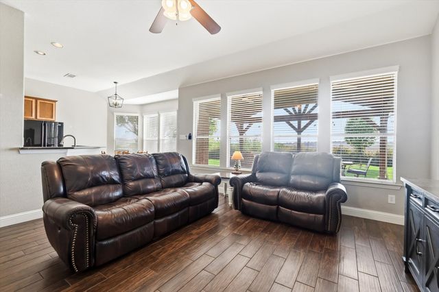 10909 Owl Creek Drive, Fort Worth, TX 76179