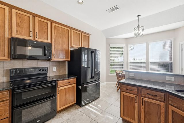 10909 Owl Creek Drive, Fort Worth, TX 76179