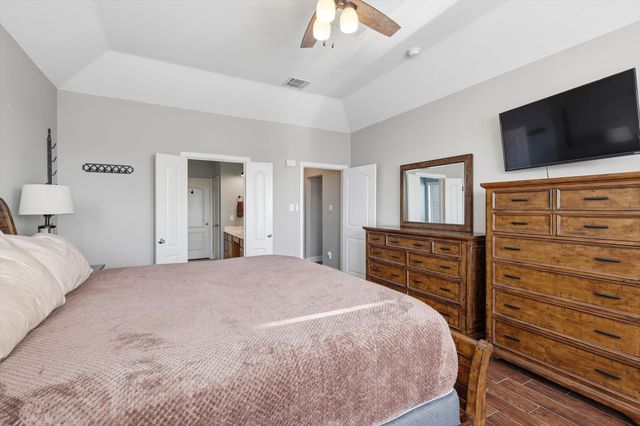 10909 Owl Creek Drive, Fort Worth, TX 76179