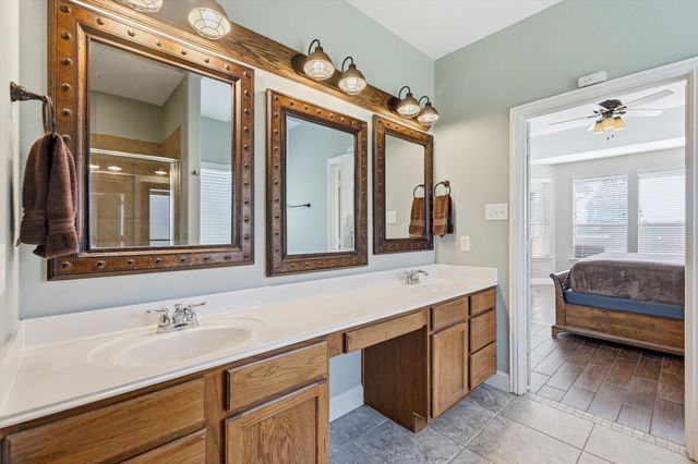 10909 Owl Creek Drive, Fort Worth, TX 76179