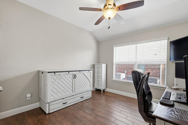 10909 Owl Creek Drive, Fort Worth, TX 76179