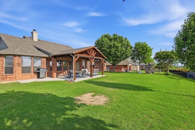 10909 Owl Creek Drive, Fort Worth, TX 76179