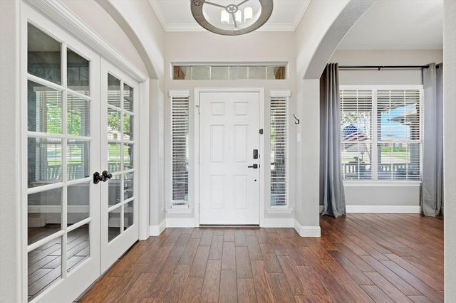 10909 Owl Creek Drive, Fort Worth, TX 76179