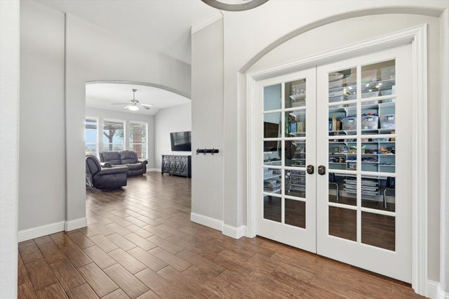 10909 Owl Creek Drive, Fort Worth, TX 76179