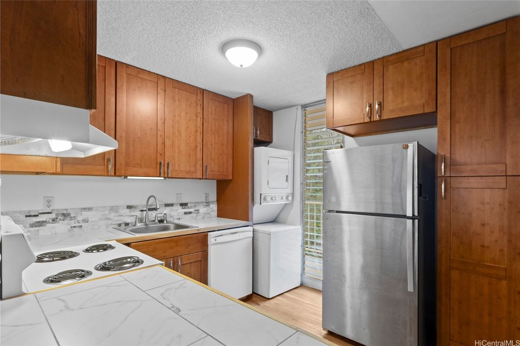 95-257 Waikalani Drive B804, Mililani, HI 96789
