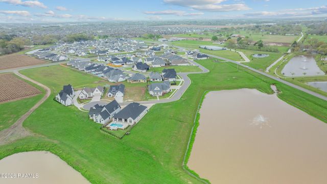 103 Sugar Cane Palm Circle, Broussard, LA 70518