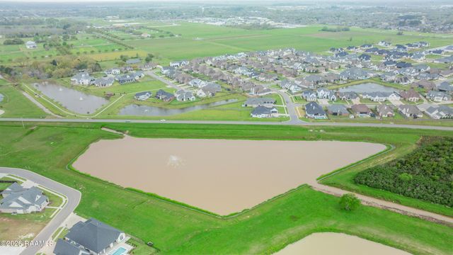 103 Sugar Cane Palm Circle, Broussard, LA 70518