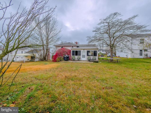 217 BRAMBER DR, Broomall, PA 19008