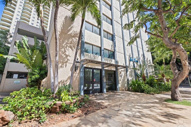 2092 Kuhio Avenue 1404, Honolulu, HI 96815