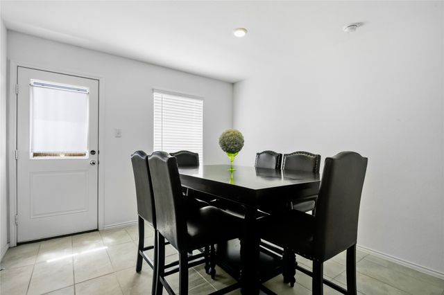 9609 Lightfoot Road, Fort Worth, TX 76179