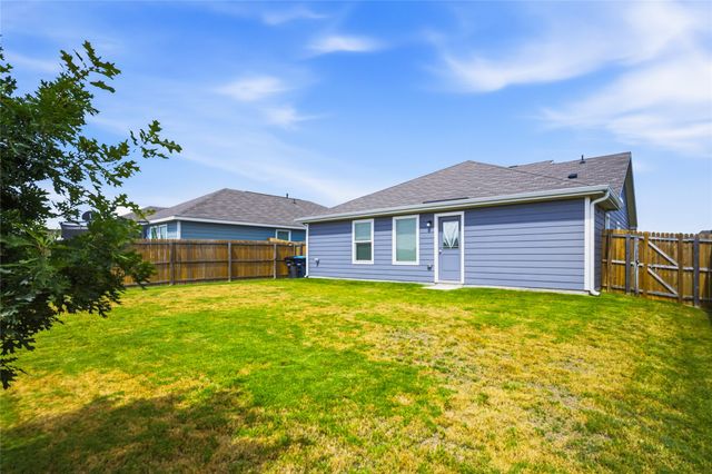 9609 Lightfoot Road, Fort Worth, TX 76179