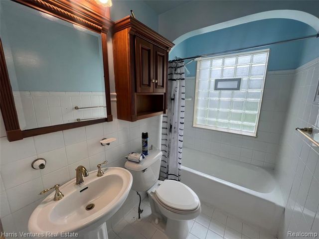 5075 Radnor Street, Detroit, MI 48224
