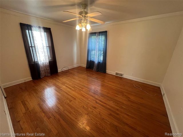 5075 Radnor Street, Detroit, MI 48224