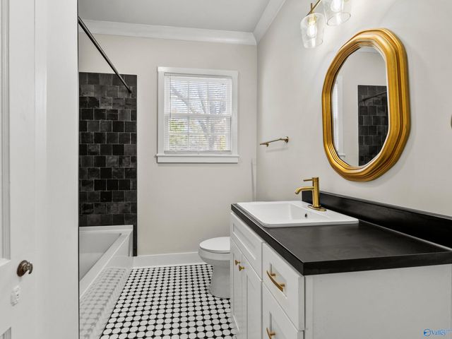 903 8th Avenue SE, Decatur, AL 35601