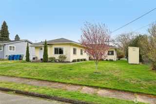 211 Ave F #1 & 2, Snohomish, WA 98290