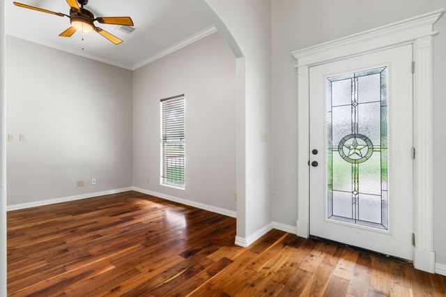 14742 Cypress Drive, Conroe, TX 77302