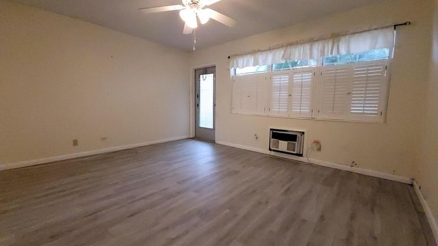 30 Norwich B, West Palm Beach, FL 33417