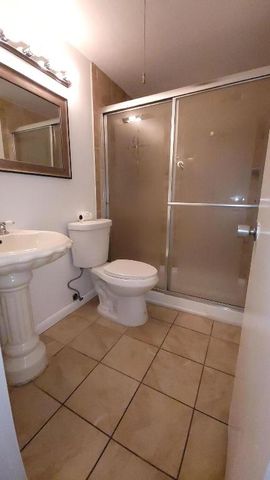 30 Norwich B, West Palm Beach, FL 33417