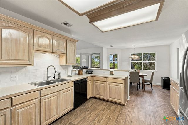21500 Sierra Trail, Lago Vista, TX 78645