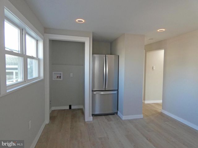 411 MANOR AVE, Carneys Point, NJ 08069