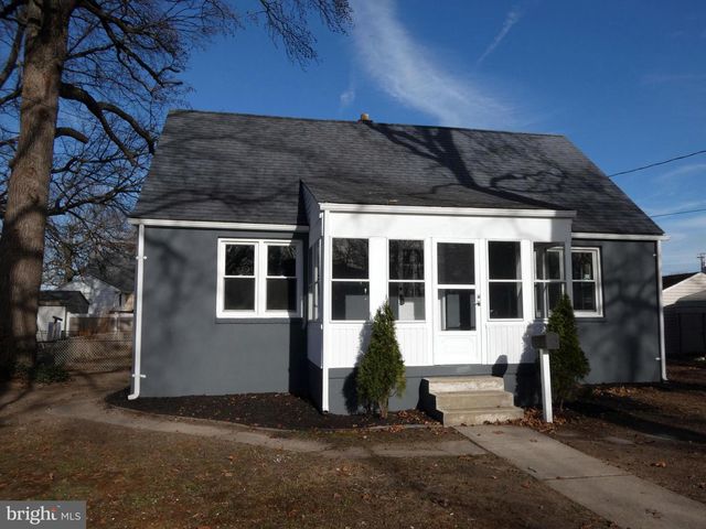 411 MANOR AVE, Carneys Point, NJ 08069