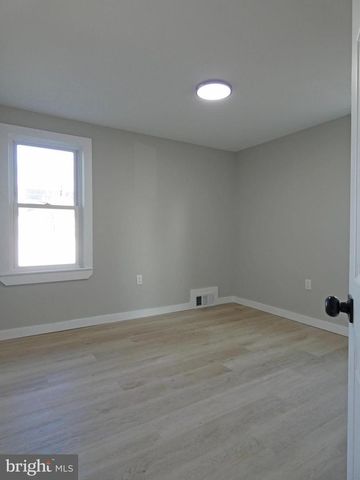 411 MANOR AVE, Carneys Point, NJ 08069