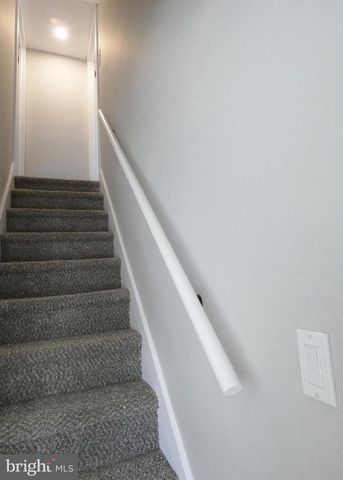 411 MANOR AVE, Carneys Point, NJ 08069