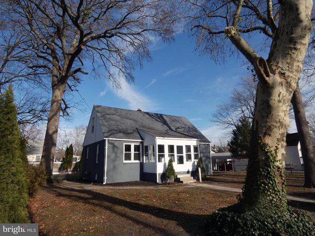 411 MANOR AVE, Carneys Point, NJ 08069