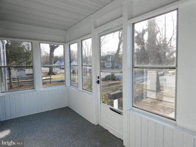 411 MANOR AVE, Carneys Point, NJ 08069