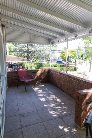 6282 Dry Harbor Road, Middle Village, NY 11379