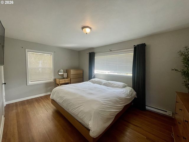 3280 SHERMAN Ave, North Bend, OR 97459