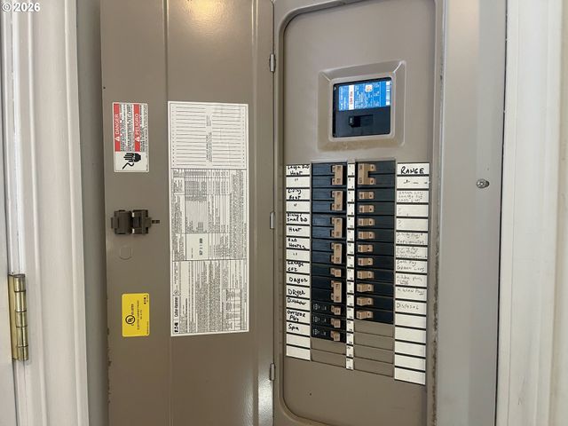 3280 SHERMAN Ave, North Bend, OR 97459