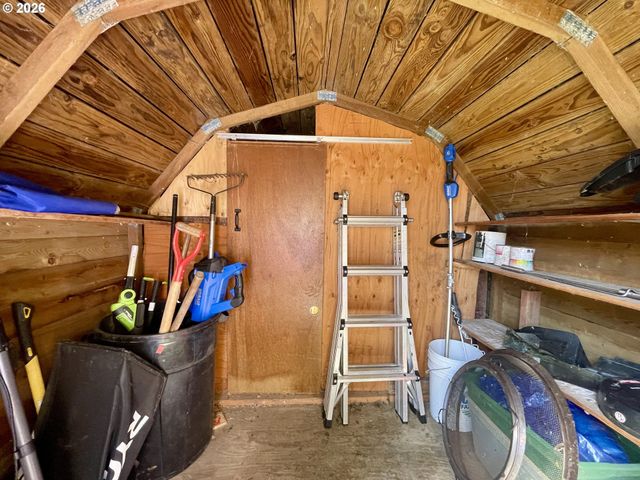 3280 SHERMAN Ave, North Bend, OR 97459