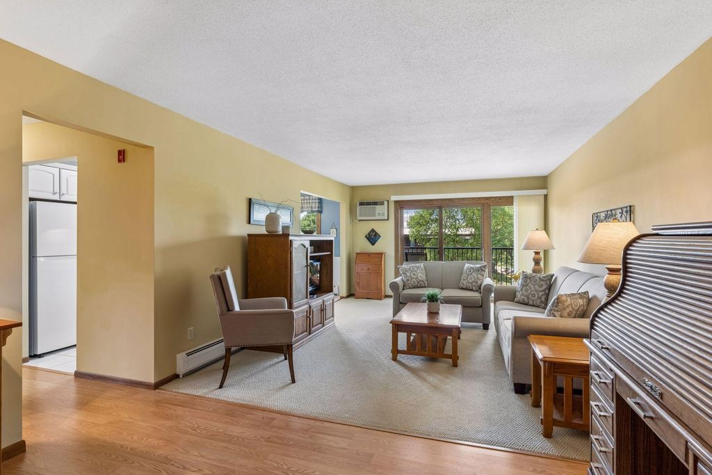2700 Oxford Street N 140, Roseville, MN 55113 — photo 3