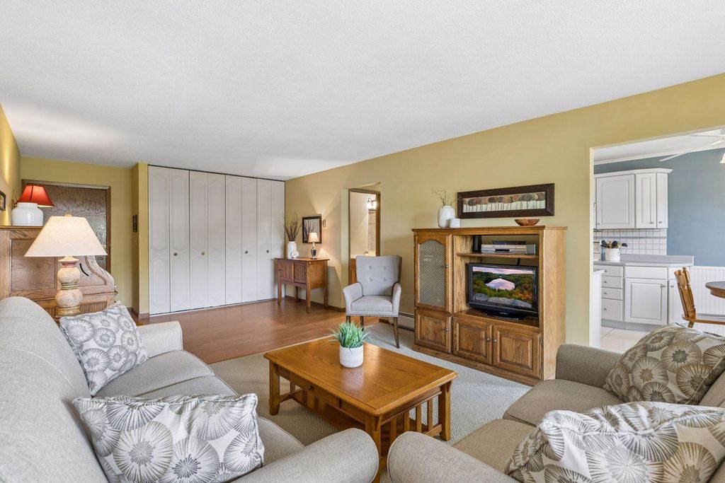 2700 Oxford Street N 140, Roseville, MN 55113 — photo 5