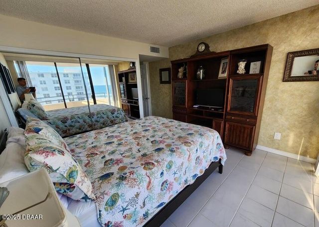 2828 N Atlantic Ave Unit 1404, Daytona Beach, FL 32118