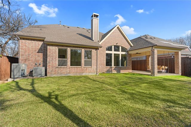 4026 N Cresthaven Road, Dallas, TX 75209