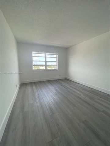 900 NE 18th Ave 1004, Fort Lauderdale, FL 33304