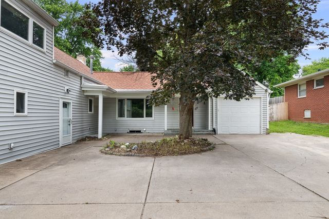 1321 46th Avenue, Rock Island, IL 61201