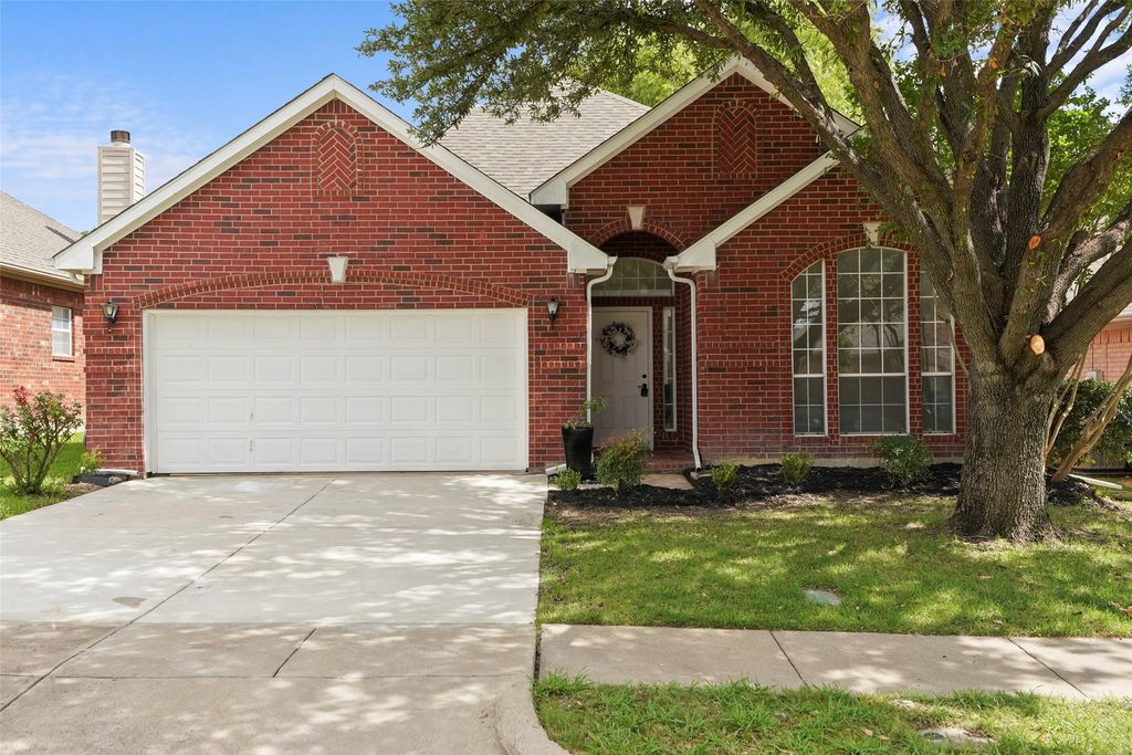 4605 Angelina Way, Fort Worth, TX 76137