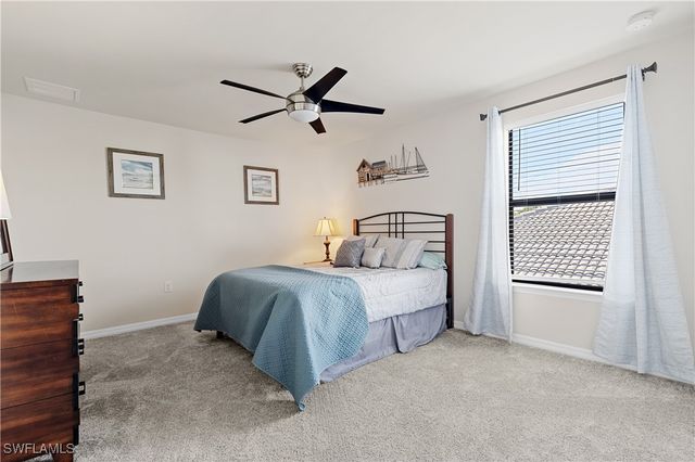 3944 Black Eagle LN, Fort Myers, FL 33966