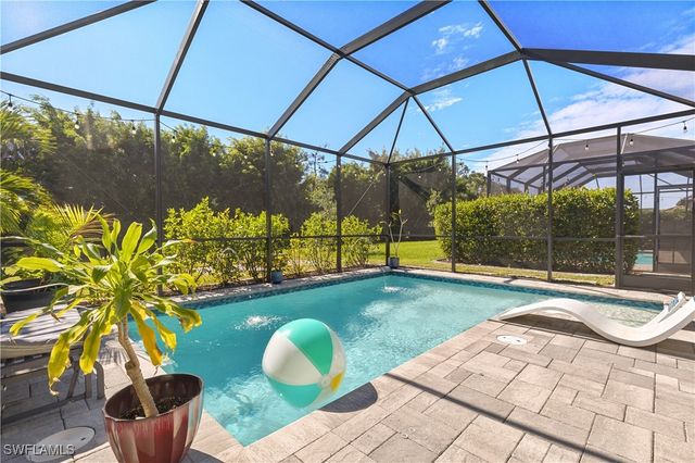 3944 Black Eagle LN, Fort Myers, FL 33966