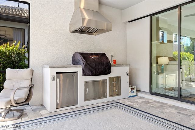 3944 Black Eagle LN, Fort Myers, FL 33966