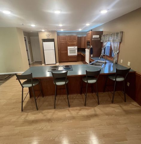 3929 Fordham Drive NE, Saint Anthony, MN 55421