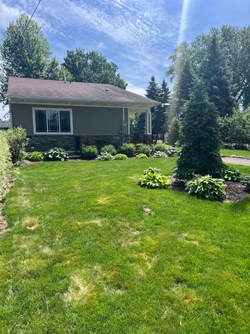 3929 Fordham Drive NE, Saint Anthony, MN 55421
