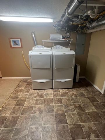 3929 Fordham Drive NE, Saint Anthony, MN 55421